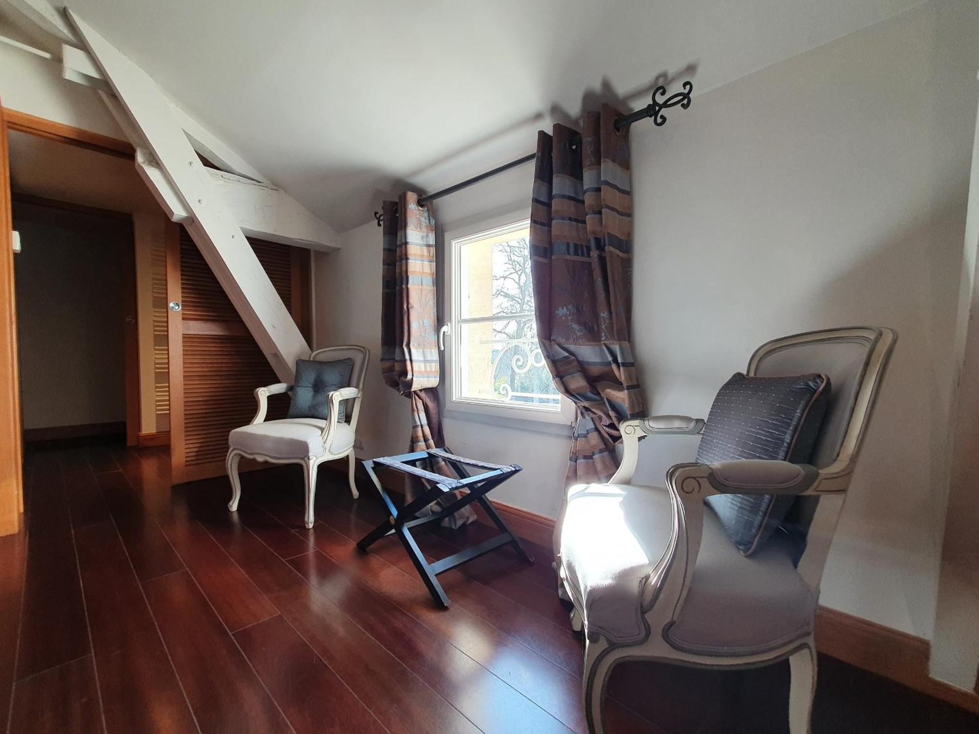 Chateau De Lussac Lussac  Room photo
